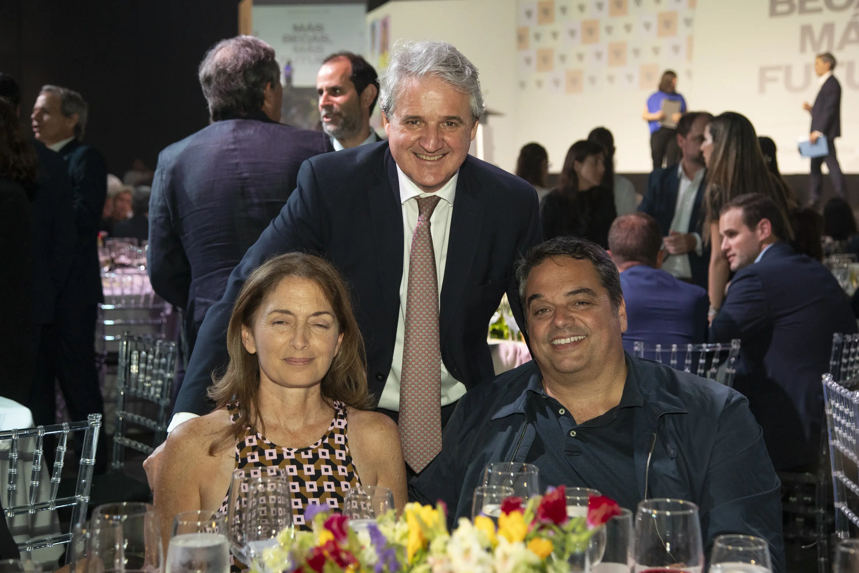 77. Silvia y Jorge Triaca con Juan José Cruces.webp